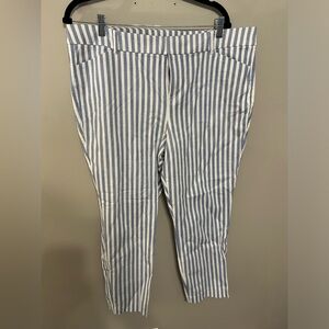 Old Navy High Waisted Pixie Ankle Pant